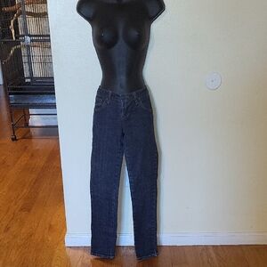 Women's Dark Blue Skinny Jeans. Great Condition